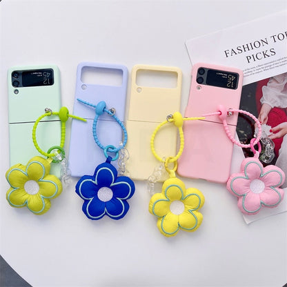 Cute Flower Pendant Case For Samsung Galaxy Z Flip 4