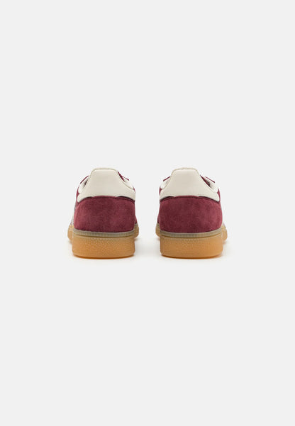 Handball Spezial Low-Top Sneakers – Shadow Red / Off-White
