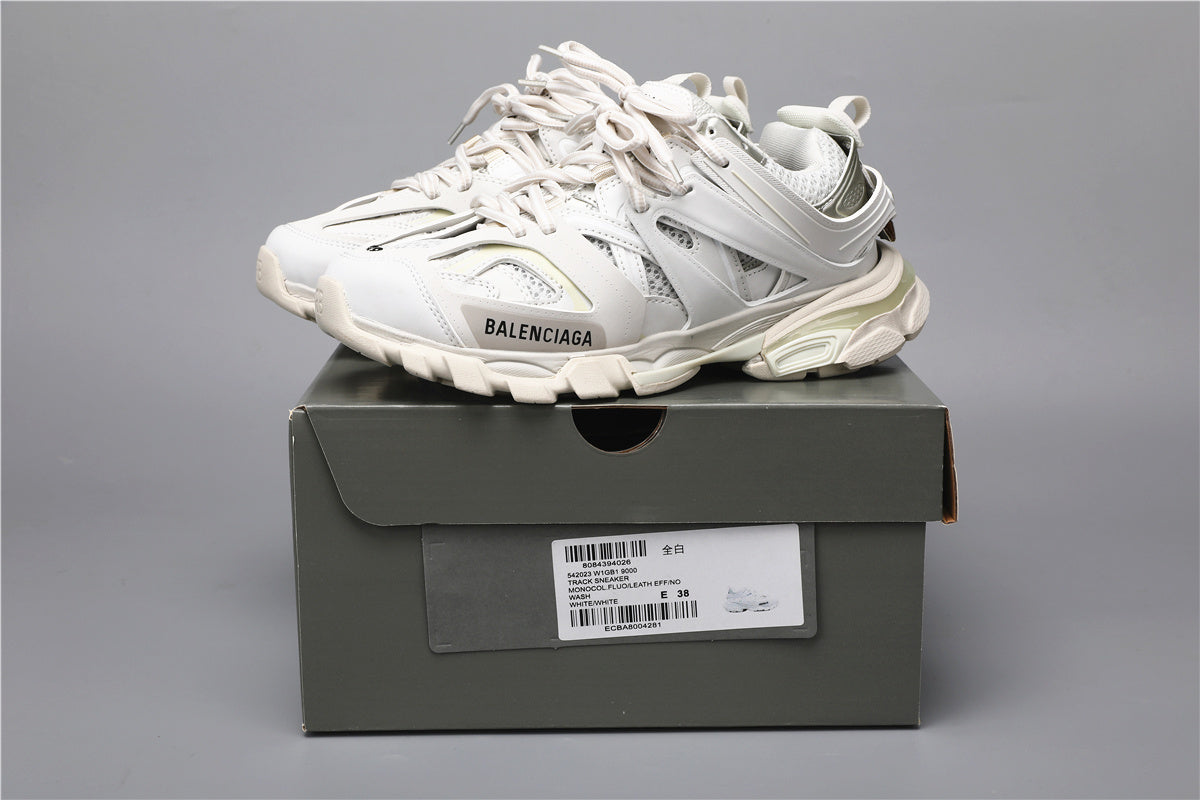 BLCG 2030-3 All White